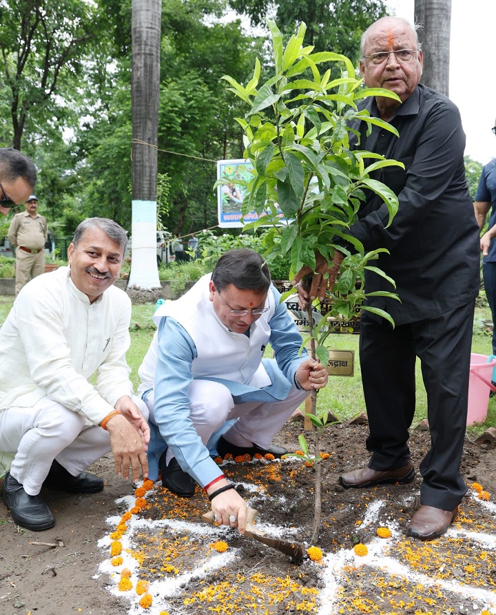 हरेला पर्व पर उत्तराखंड में रिकॉर्ड 8 लाख से अधिक पौधे रोपे गए