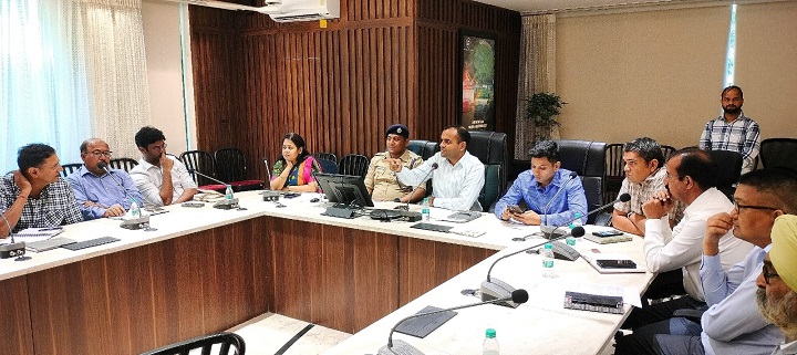 गंगा को स्वच्छ रखने के लिए हरिद्वार के सभी घाटों पर चलाया जाएगा विशेष अभियान