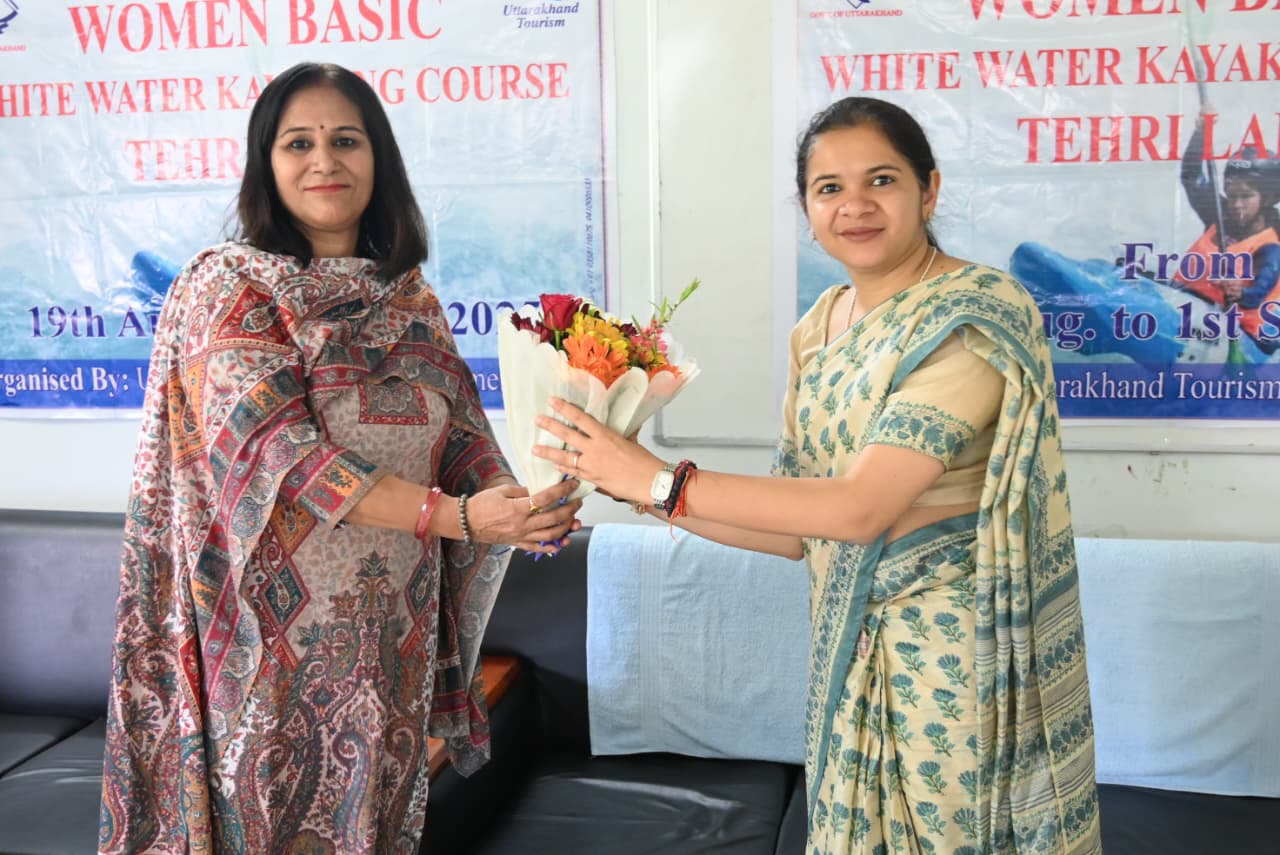 साहसिक खेलों में महिलाएं बढ़ा रहीं कदम, टिहरी में कयाकिंग कोर्स प्रारंभ