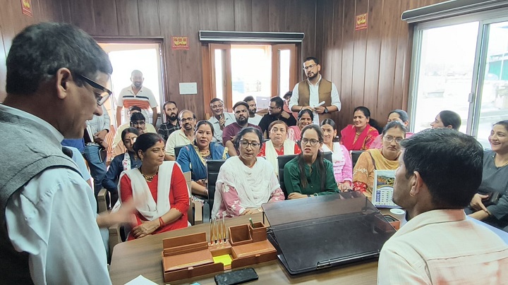 नगर निगम का बजट 15 दिन में प्रस्तुत करने का भरोसा