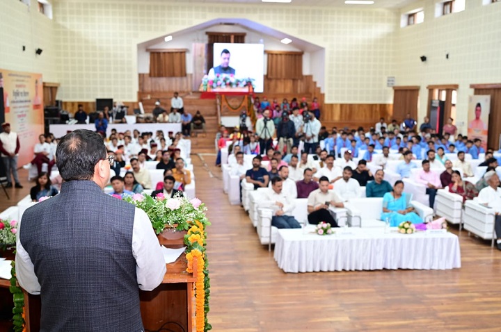 भगवान बिरसा मुंडा की प्रेरणा से जनजातीय गौरव और विकास की दिशा में अग्रसर उत्तराखंड