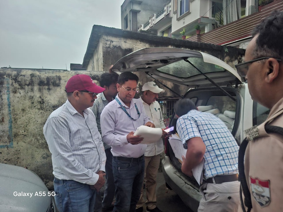 मेडिकल स्टोरों से पेडियाट्रिक कफ सीरप जब्त, शिशु रोग अस्पतालों के मेडिकल स्टोरों का औचक निरीक्षण  