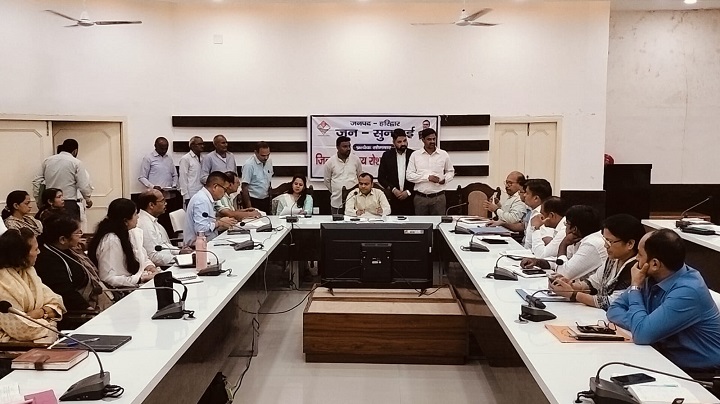 जिलाधिकारी ने 28 समस्याओं का मौके पर किया समाधान