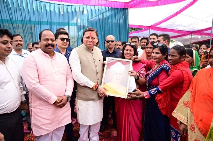 मुख्यमंत्री ने कहा—सड़क विकास से बढ़ेगा क्षेत्र का आर्थिक विकास