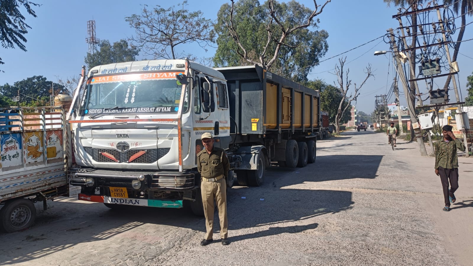 अवैध खनन पर रोक लगाने के लिए पुलिस की सख्त कार्रवाई जारी