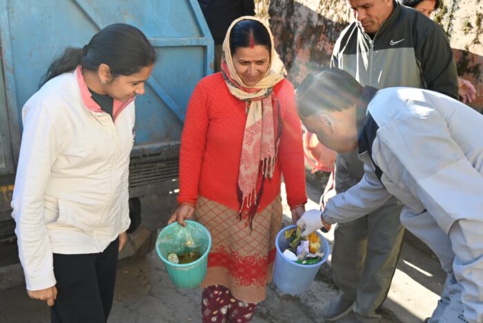 जन-जागरूकता के लिए साप्ताहिक स्वच्छता अभियान लगातार जारी