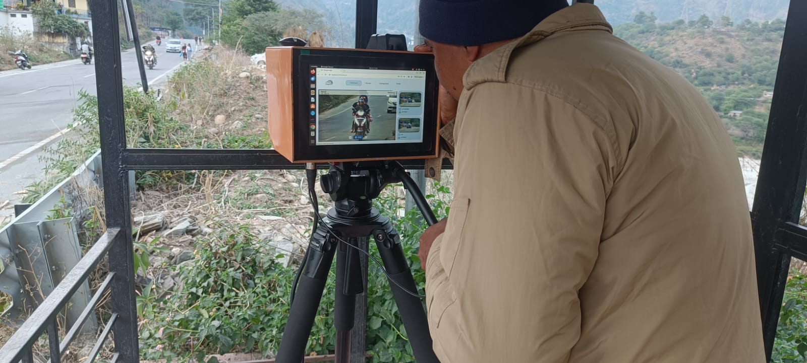 सड़क सुरक्षा पर सख्त हुई उत्तरकाशी पुलिस विशेष ट्रैफिक चैकिंग ड्राइव शुरू, 82 पर चालान और शराब में वाहन चलाने पर 04 पर कार्रवाई