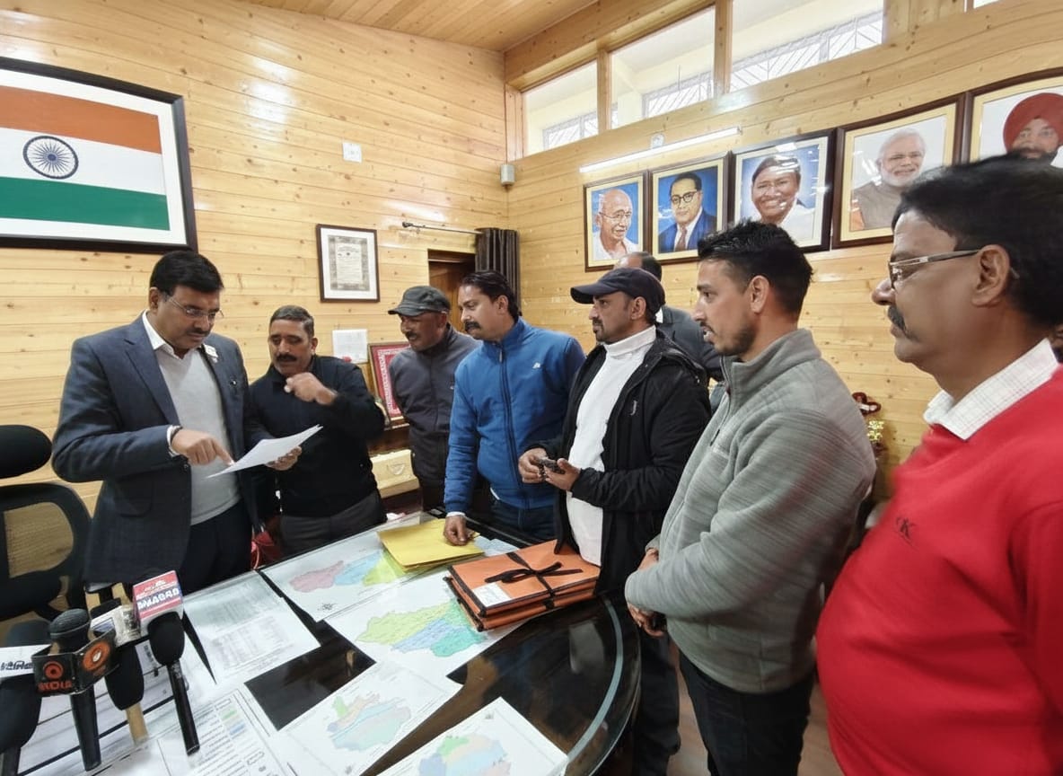 वयोवृद्ध पत्रकार पेंशन के मानकों में ‘फिर से पुरानी व्यवस्था’ लागू हो—पत्रकारों ने मुख्य सचिव से उठाई मांग।