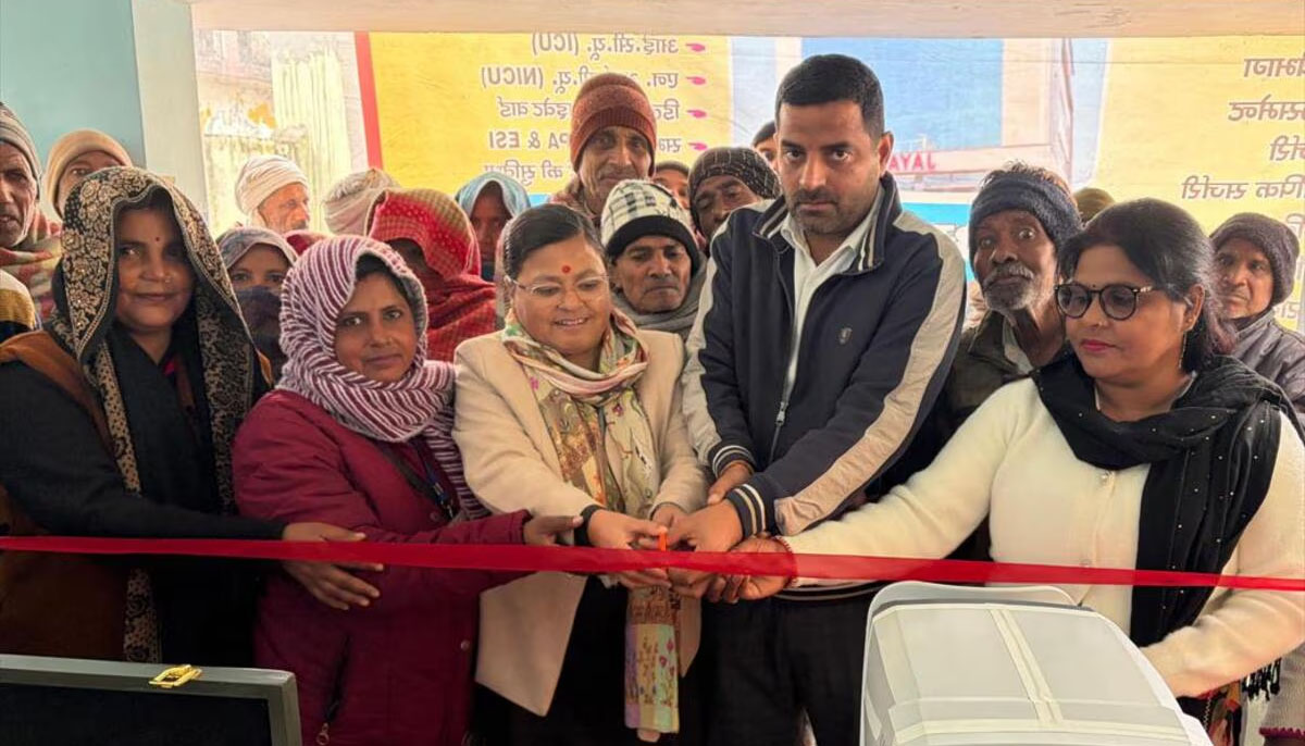 585 ग्रामीणों ने उठाया निशुल्क स्वास्थ्य शिविर का लाभ