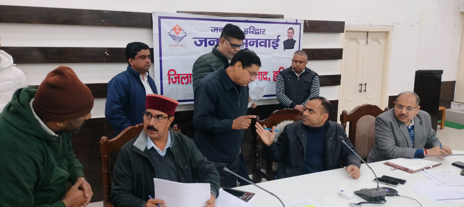 जनसुनवाई कार्यक्रम में विभिन्न विभागों से संबंधित 87 समस्याएं की गई दर्ज, जिसमें से मौके पर 42 समस्याओं का किया गया निस्तारण तथा शेष शिकायतों को संबंधित अधिकारियों को त्वरित निराकरण हेतु किया गया प्रेषित