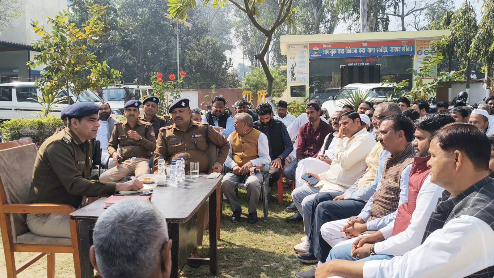 सीओ मंगलौर अभिनय चौधरी ने ली झबरेड़ा में शांति समिति की बैठक