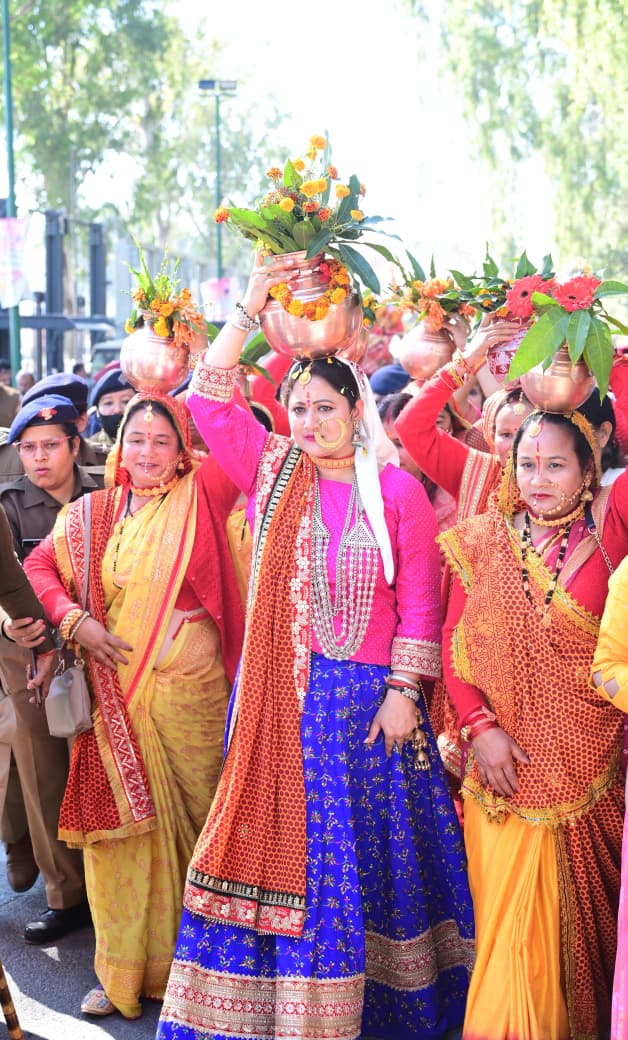 देहरादून में उत्तरायणी कौथिग महोत्सव 2026 का भव्य शुभारंभ, शोभा यात्रा में झलकी उत्तराखंड की समृद्ध लोक संस्कृति