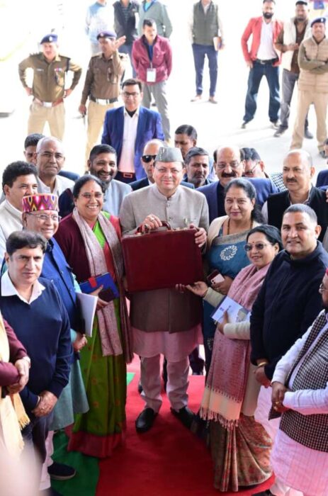 सीएम धामी ने राज्य का बजट किया प्रस्तुत