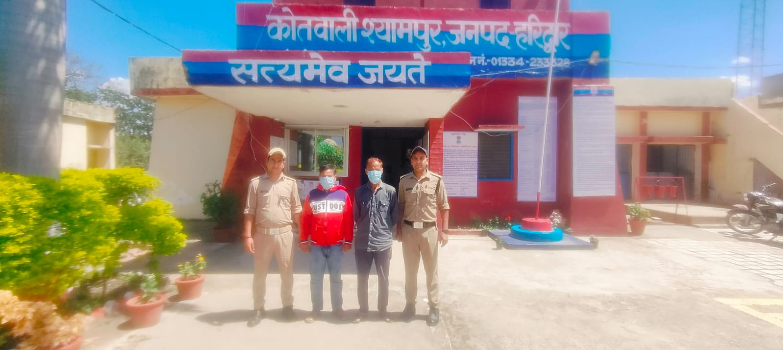श्यामपुर पुलिस ने बिजनौर और स्थानीय क्षेत्र से दो वारंटियों को किया गिरफ्तार