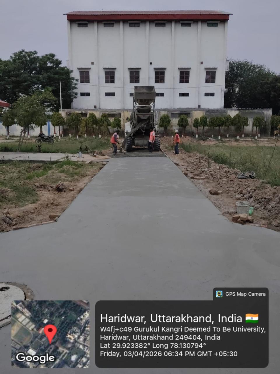 जिलाधिकारी मयूर दीक्षित के दिए गए निर्देशों के अनुपालन में परियोजना प्रबंधक निर्माण एवं अनुरक्षण इकाई गंगा उत्तराखण पेयजल निगम द्वारा तत्परता से किए जा रहे है सीवरेज के कार्य