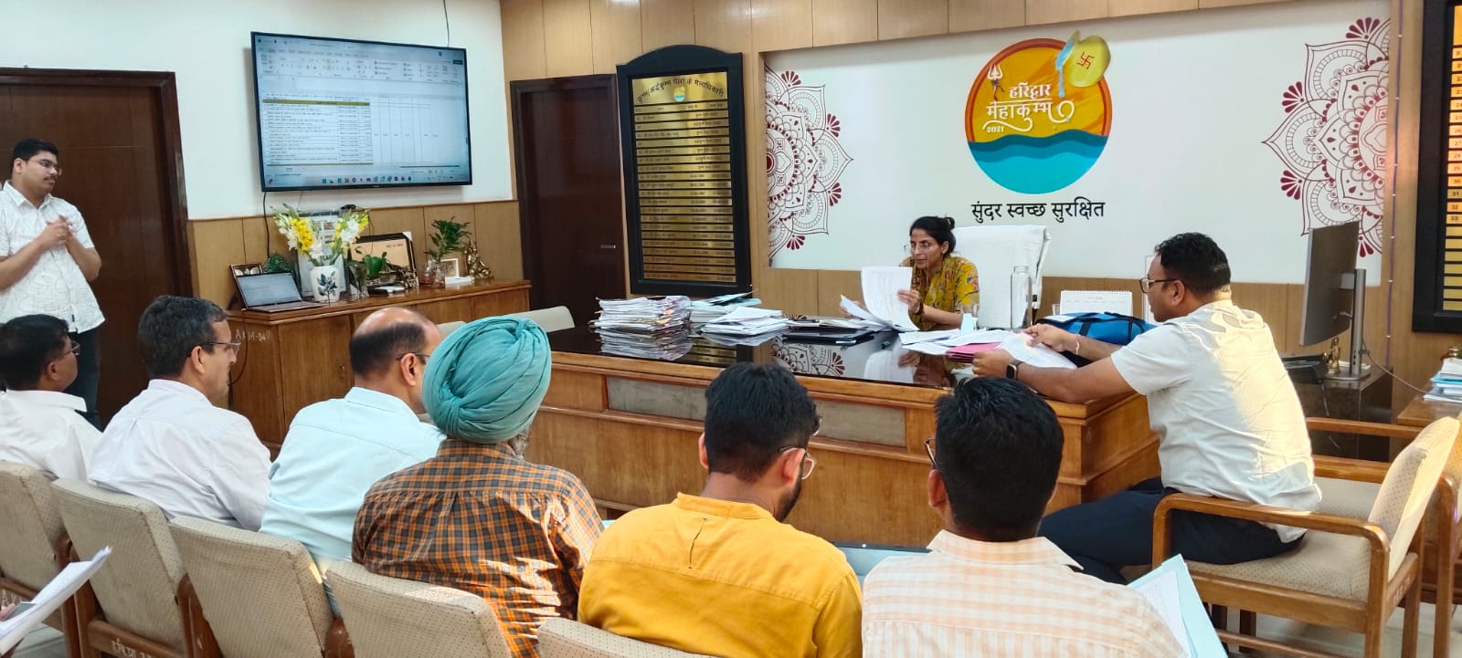 कुंभ मेला-2027 : मेलाधिकारी ने की कार्यों की प्रगति की समीक्षा