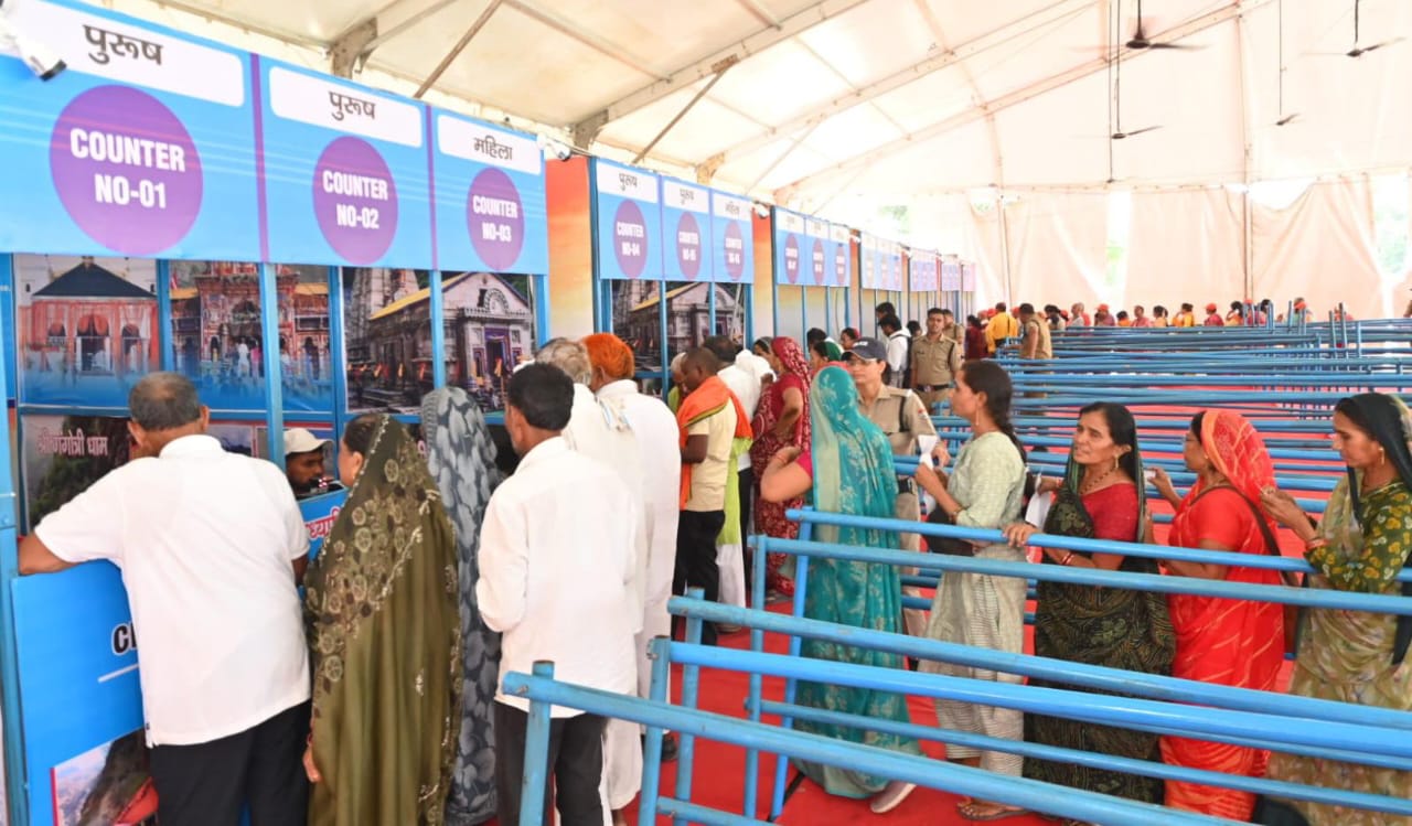 ऋषिकुल पंजीकरण केंद्र पर उमड़ा श्रद्धा का सैलाब, पांच दिनों में आंकड़ा 10 हजार के पार