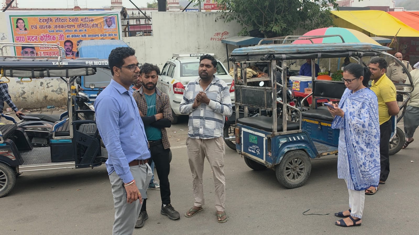 हरिद्वार में बिना सत्यापन दौड़ रहे 50 ई-रिक्शा सीज, प्रशासन की बड़ी कार्रवाई