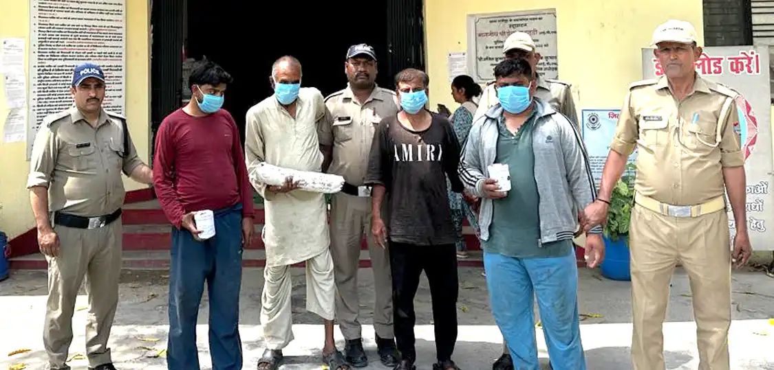 300 किलो मांस के साथ चार आरोपी गिरफ्तार, एक फरार