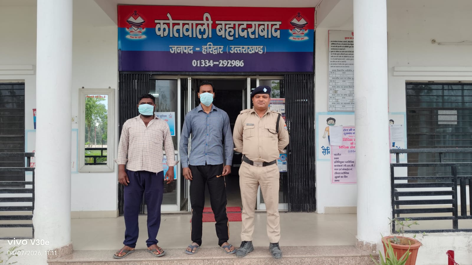 बहादराबाद पुलिस ने दबिश देकर दबोचे दो वारंटी, काफी समय से चल रहे थे फरार