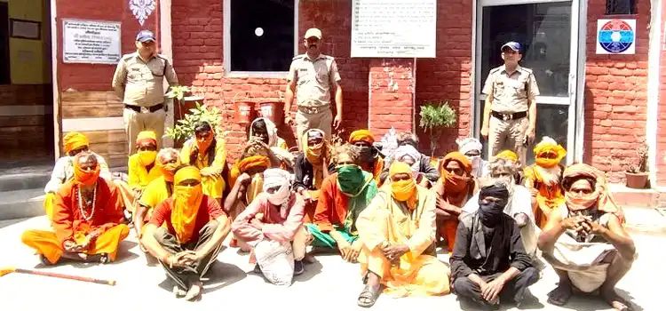 धार्मिक आस्था की आड़ में ठगी करने वालों पर ‘कालनेमी’ का प्रहार: 22 ढोंगी बाबा हिरासत में