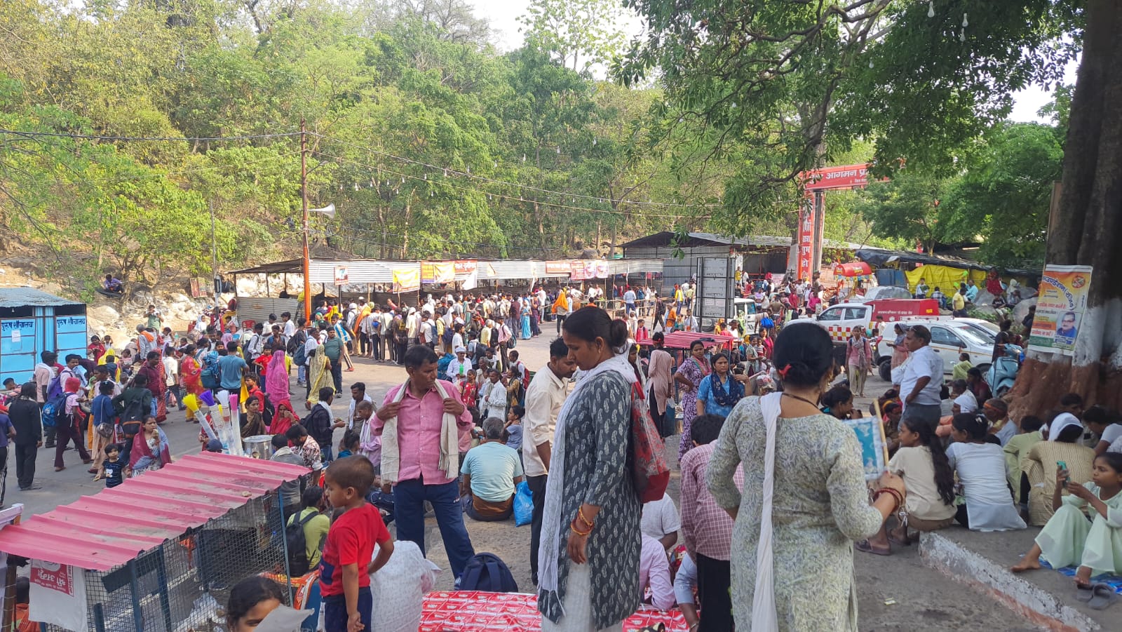 भीषण गर्मी से राहत पाने मां पूर्णागिरि की शरण में उमड़ रहे श्रद्धालु